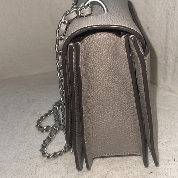 An authentic grey/taupe color Tory Burch Bag - Picture 3 of 9